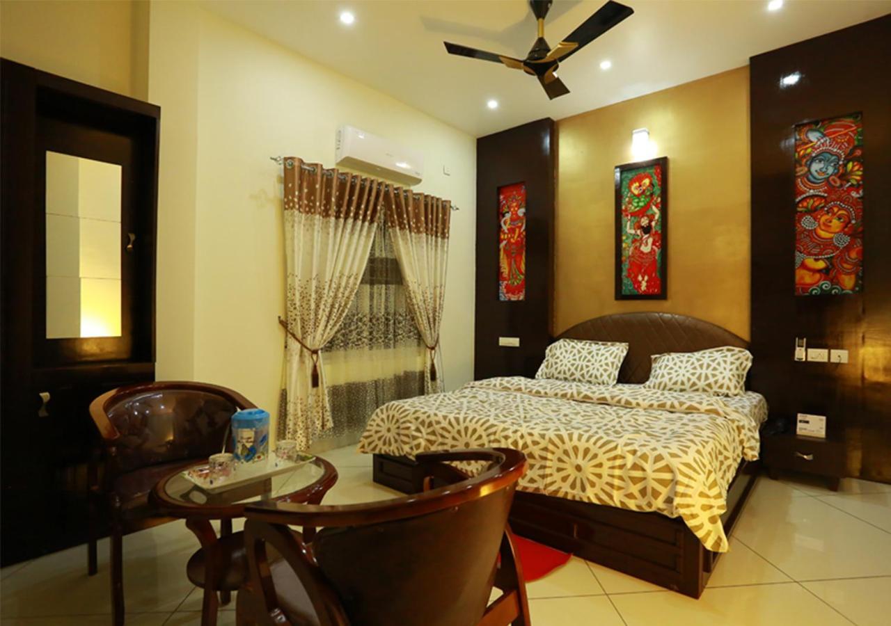 Seethas Regency Hotel Guruvayur Exterior photo