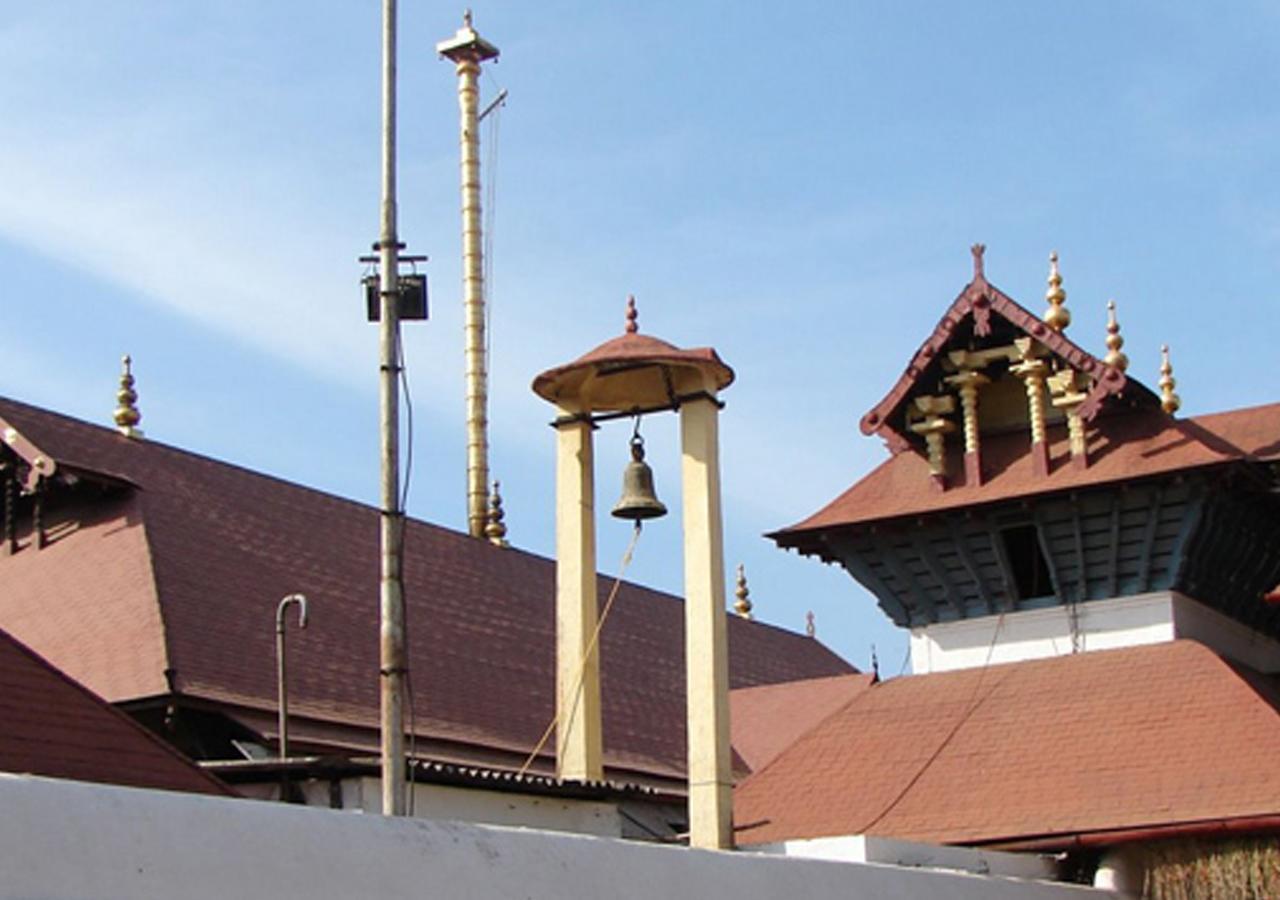 Seethas Regency Hotel Guruvayur Exterior photo